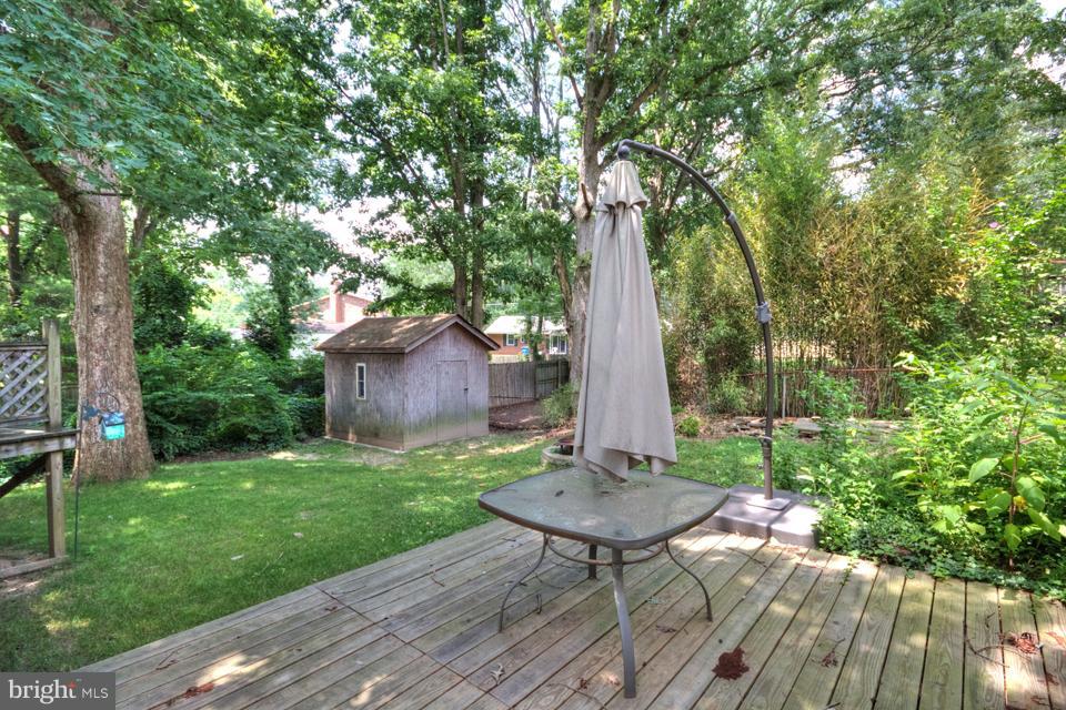 7435 Axton Street Springfield, VA 22151 - Photo 27 of 30 Exterior (Rear)