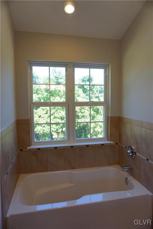 103 Highlands Circle Easton, PA 18042 - Photo 17 of 21 Gallery Image 17