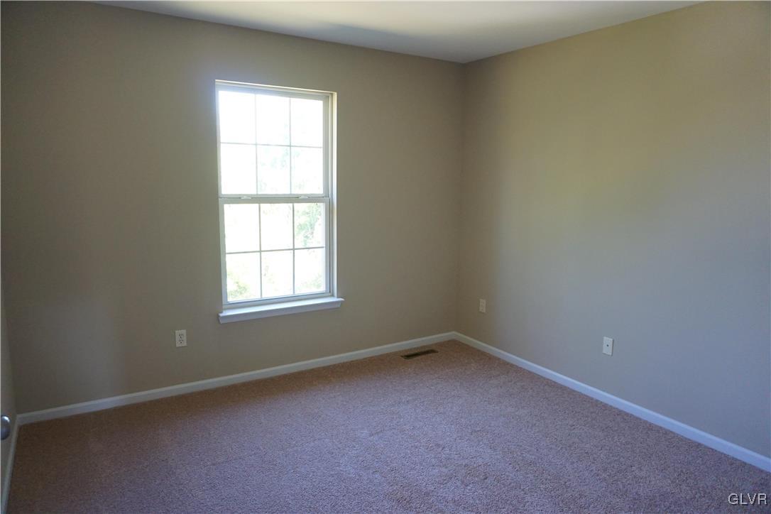 103 Highlands Circle Easton, PA 18042 - Photo 19 of 21 Gallery Image 19