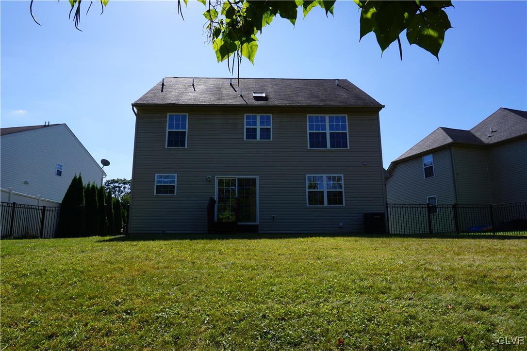 103 Highlands Circle Easton, PA 18042 - Photo 3 of 21 Gallery Image 3