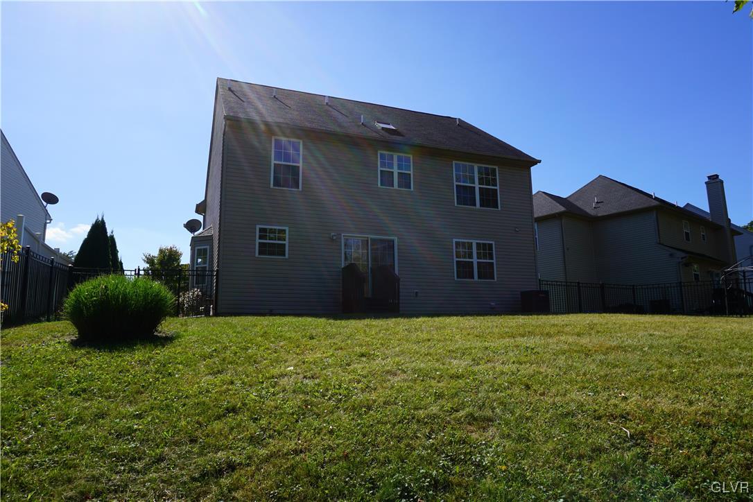 103 Highlands Circle Easton, PA 18042 - Photo 4 of 21 Gallery Image 4