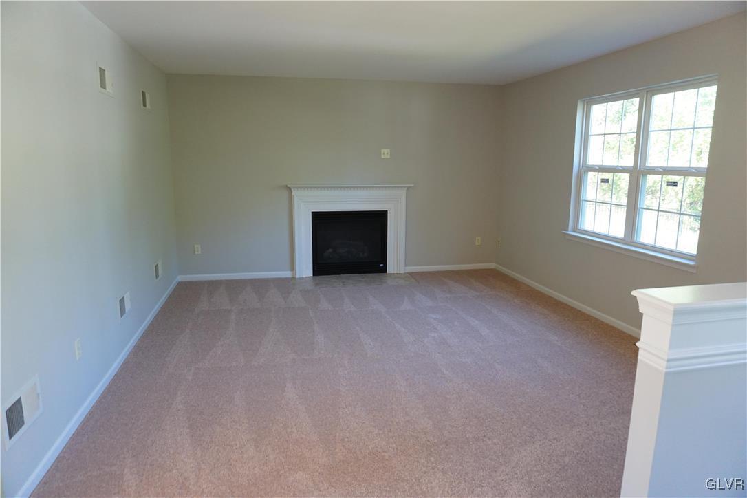 103 Highlands Circle Easton, PA 18042 - Photo 9 of 21 Gallery Image 9