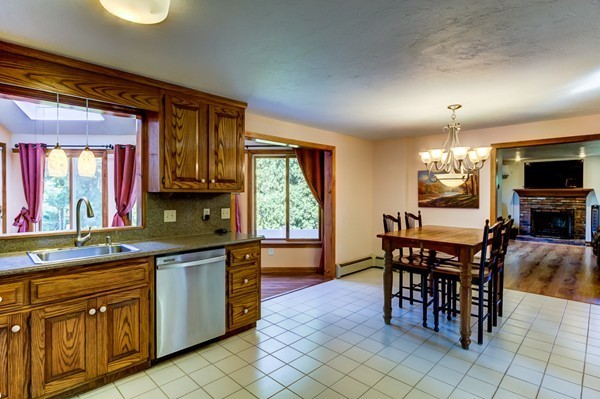 6 Lanthorn Road Northborough, MA 01532 - Photo 10 of 29 Gallery Image 10