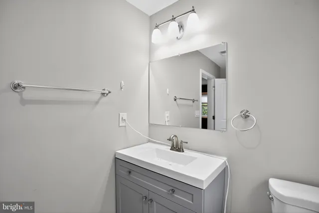 $284,900 | 2810 Roselawn Avenue, Baltimore, MD 21214