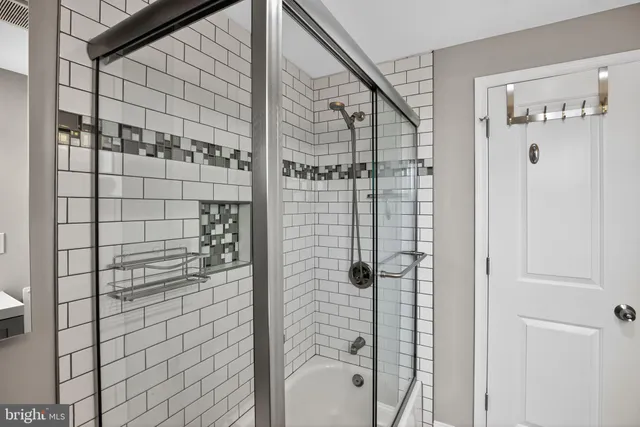 $284,900 | 2810 Roselawn Avenue, Baltimore, MD 21214