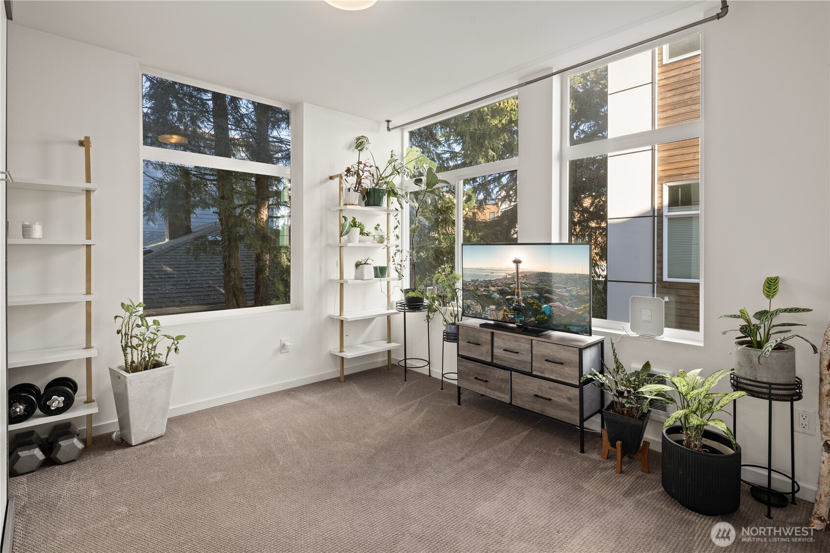 9242 A 17th Avenue Southwest Seattle, WA 98106 - Photo 22 of 37