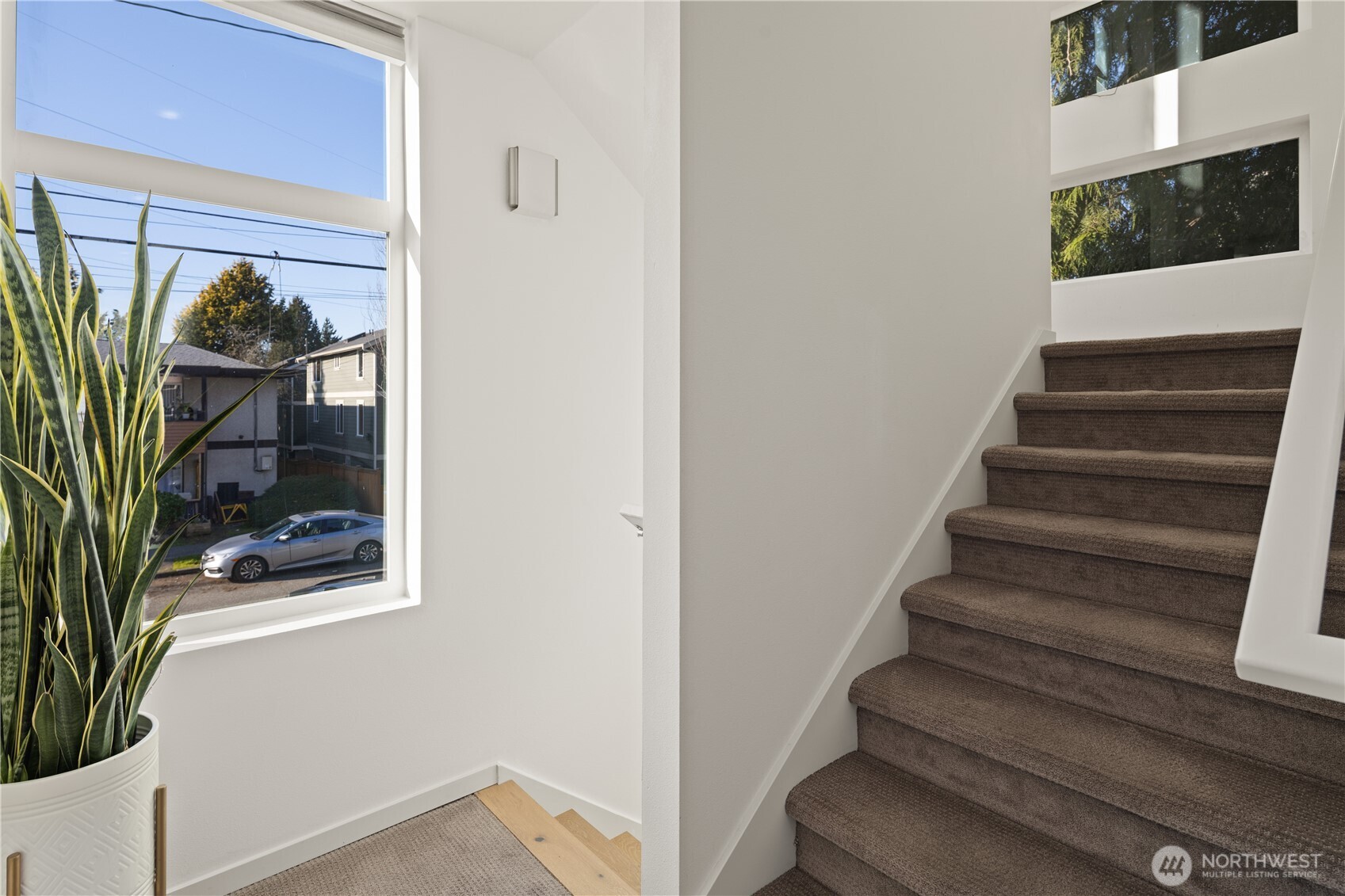 9242 A 17th Avenue Southwest Seattle, WA 98106 - Photo 25 of 37