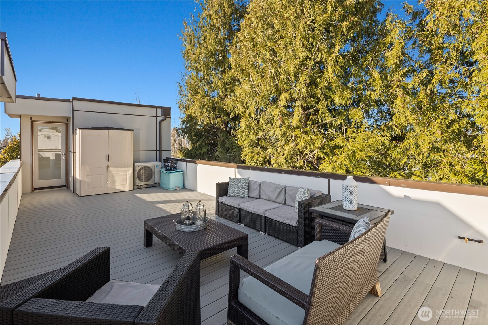 9242 A 17th Avenue Southwest Seattle, WA 98106 - Photo 32 of 37