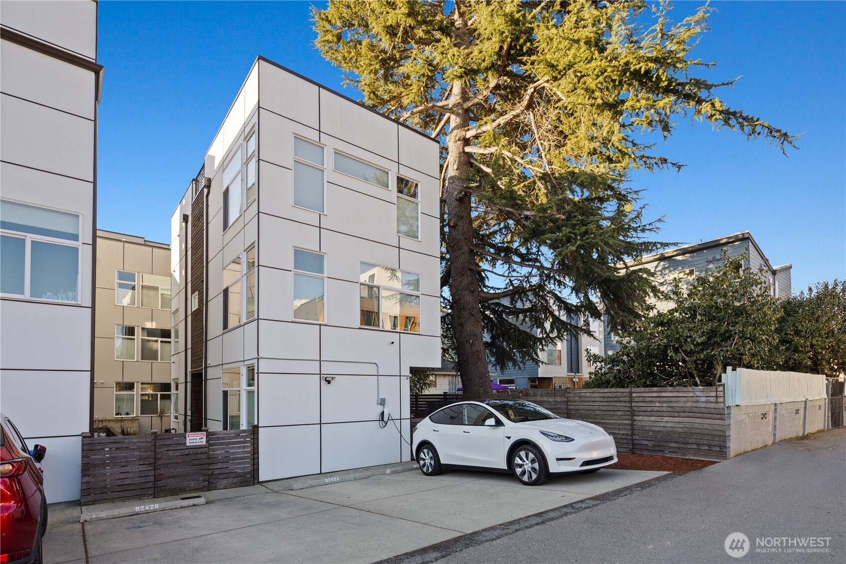 9242 A 17th Avenue Southwest Seattle, WA 98106 - Photo 37 of 37