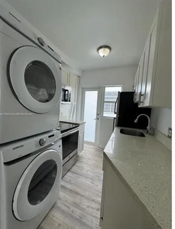$2,500 | 1248 Marseille Drive, Unit 2, Miami Beach, FL 33141