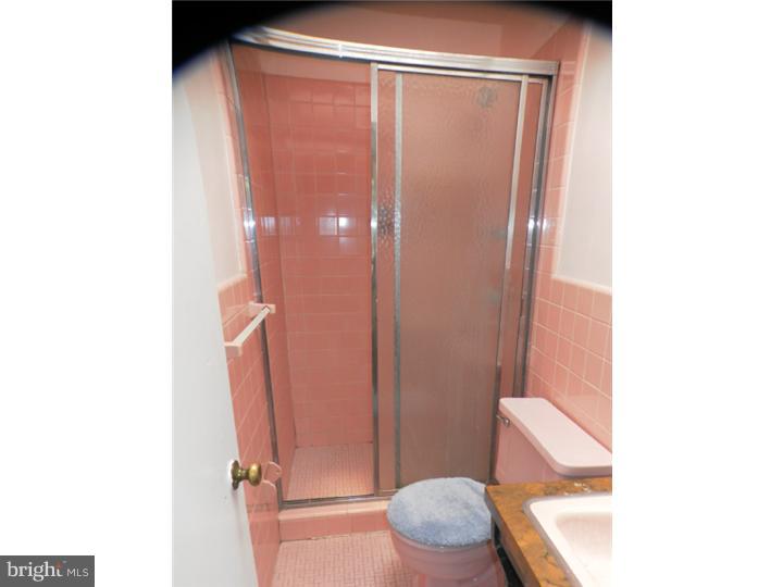 3783 Lankenau Road Philadelphia, PA 19131 - Photo 16 of 25 Bathroom
