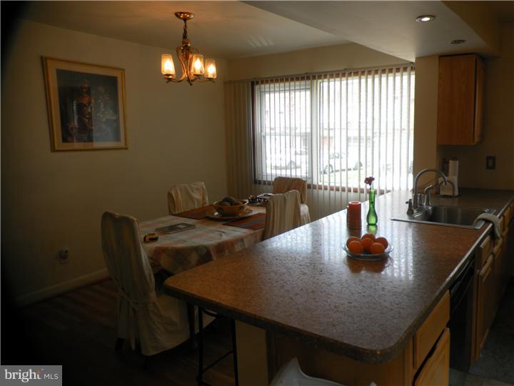 3783 Lankenau Road Philadelphia, PA 19131 - Photo 10 of 25 Kitchen