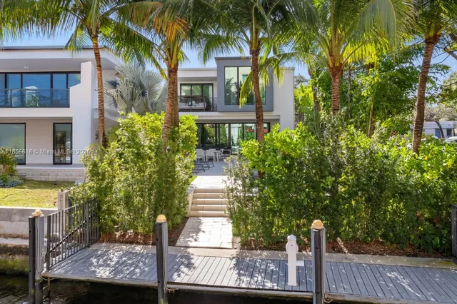 $50,000 | 310 Southeast 11th Avenue, Fort Lauderdale, FL 33301