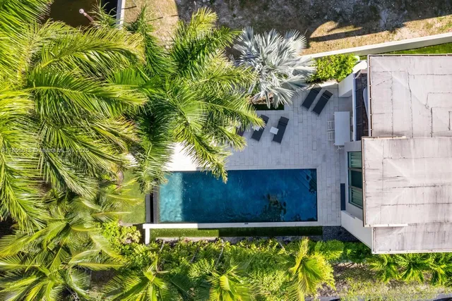 $50,000 | 310 Southeast 11th Avenue, Fort Lauderdale, FL 33301