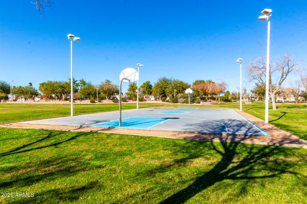 $575,000 | 522 South Marina Drive, Gilbert, AZ 85233