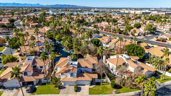 $575,000 | 522 South Marina Drive, Gilbert, AZ 85233