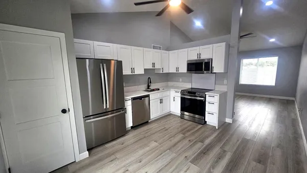 $1,699 | 5960 West Oregon Avenue, Unit 169, Glendale, AZ 85301
