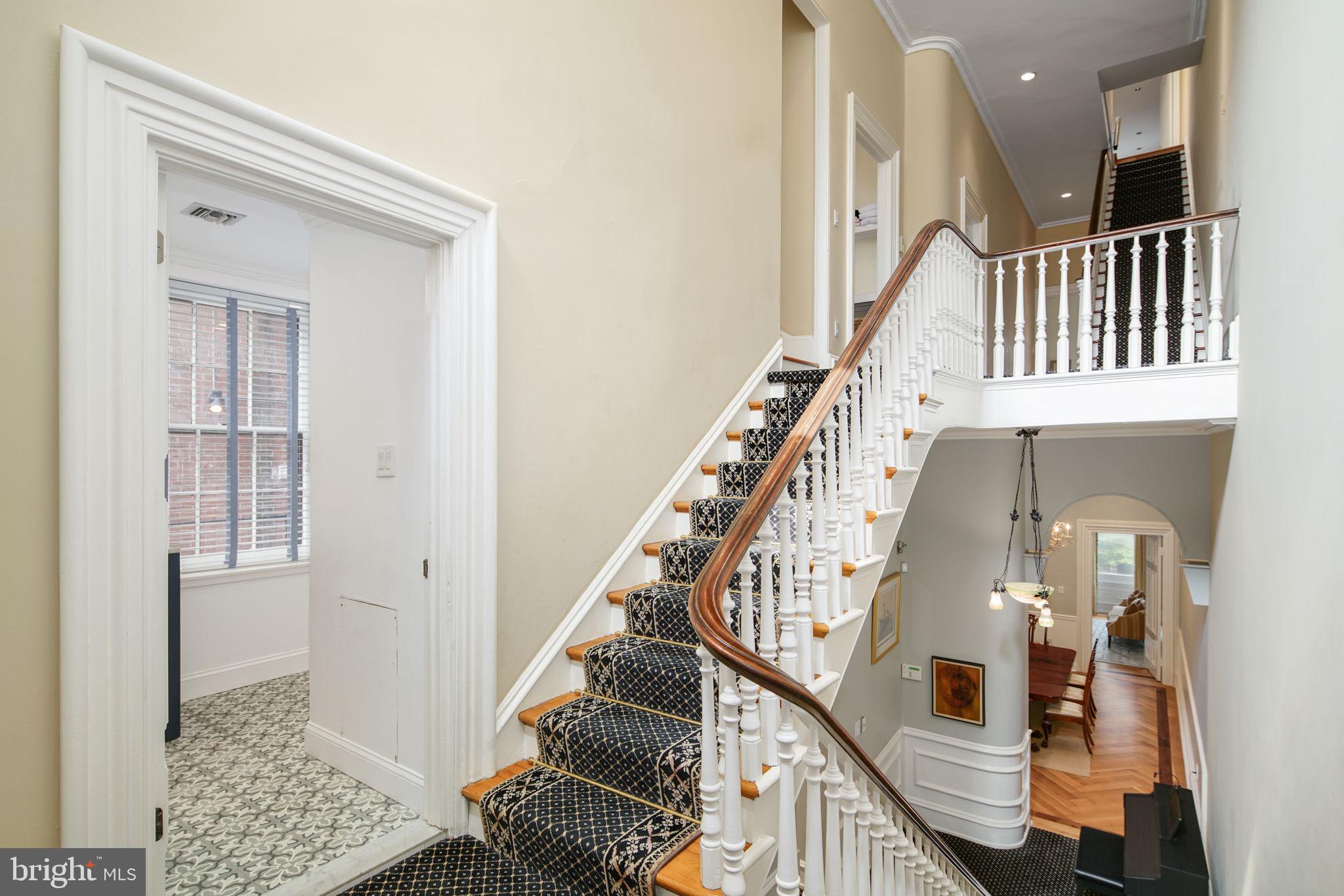 2022 Spruce Street Philadelphia, PA 19103 - Photo 15 of 40