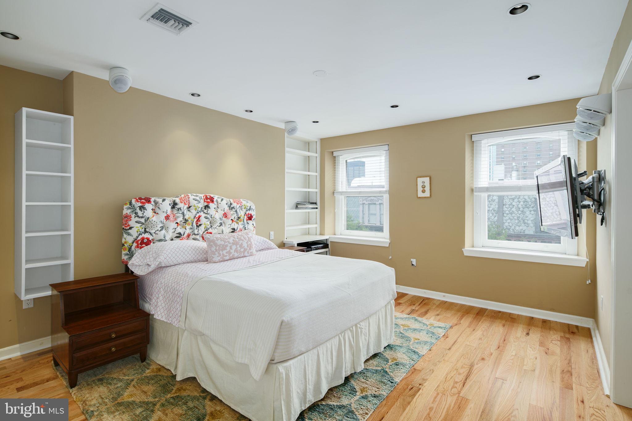 2022 Spruce Street Philadelphia, PA 19103 - Photo 20 of 40