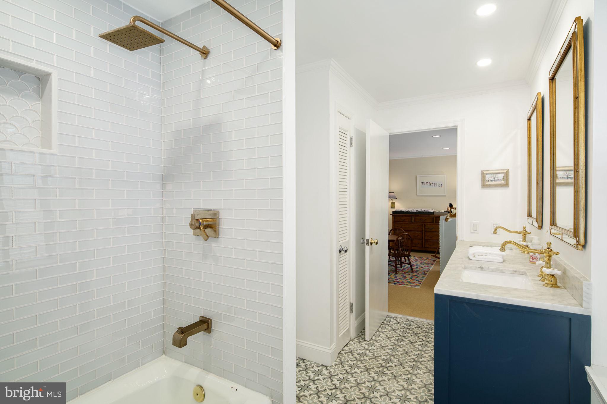 2022 Spruce Street Philadelphia, PA 19103 - Photo 33 of 40