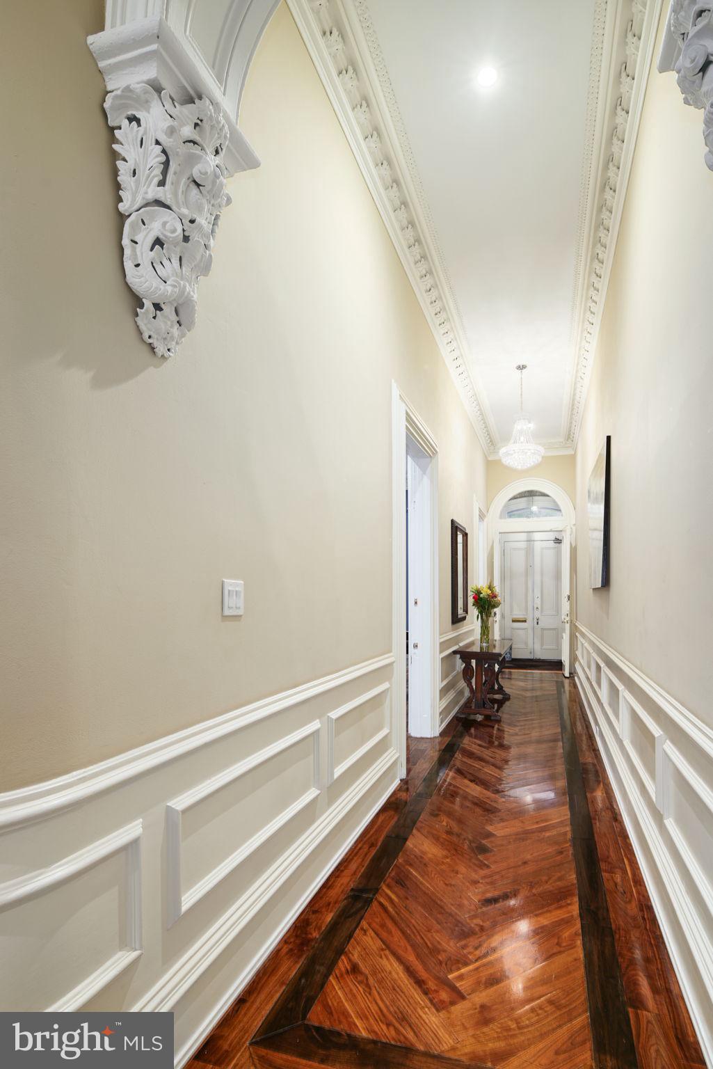 2022 Spruce Street Philadelphia, PA 19103 - Photo 4 of 40