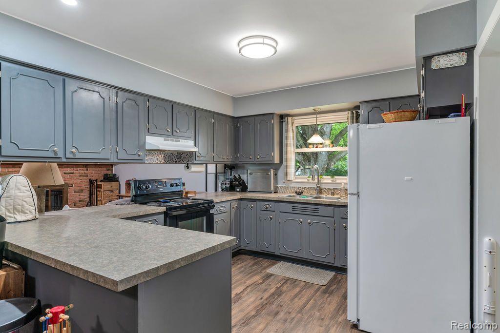 3124 West Hill Road Flint, MI 48507 - Photo 14 of 35