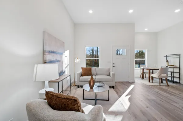 $309,900 | 1118 West 1st Street, Dickson, TN 37055