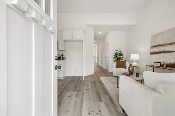 $309,900 | 1118 West 1st Street, Dickson, TN 37055