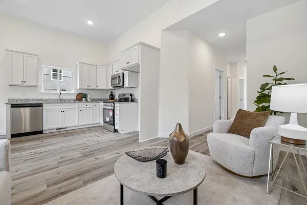 $309,900 | 1118 West 1st Street, Dickson, TN 37055