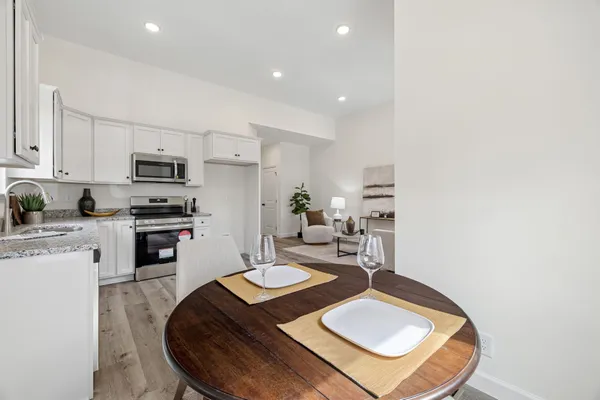 $309,900 | 1118 West 1st Street, Dickson, TN 37055