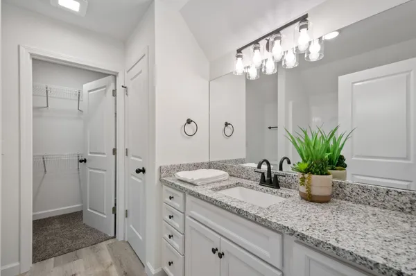 $309,900 | 1118 West 1st Street, Dickson, TN 37055