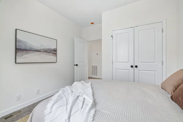 $309,900 | 1118 West 1st Street, Dickson, TN 37055