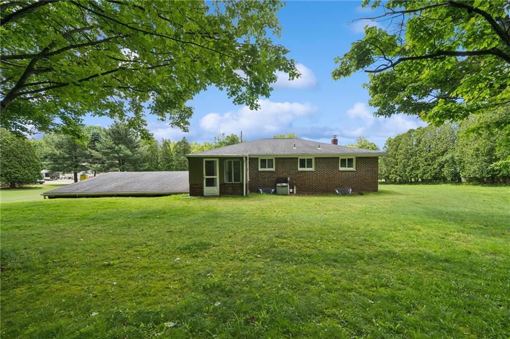 40 Peters Road Greensburg, PA 15601 - Photo 3 of 29