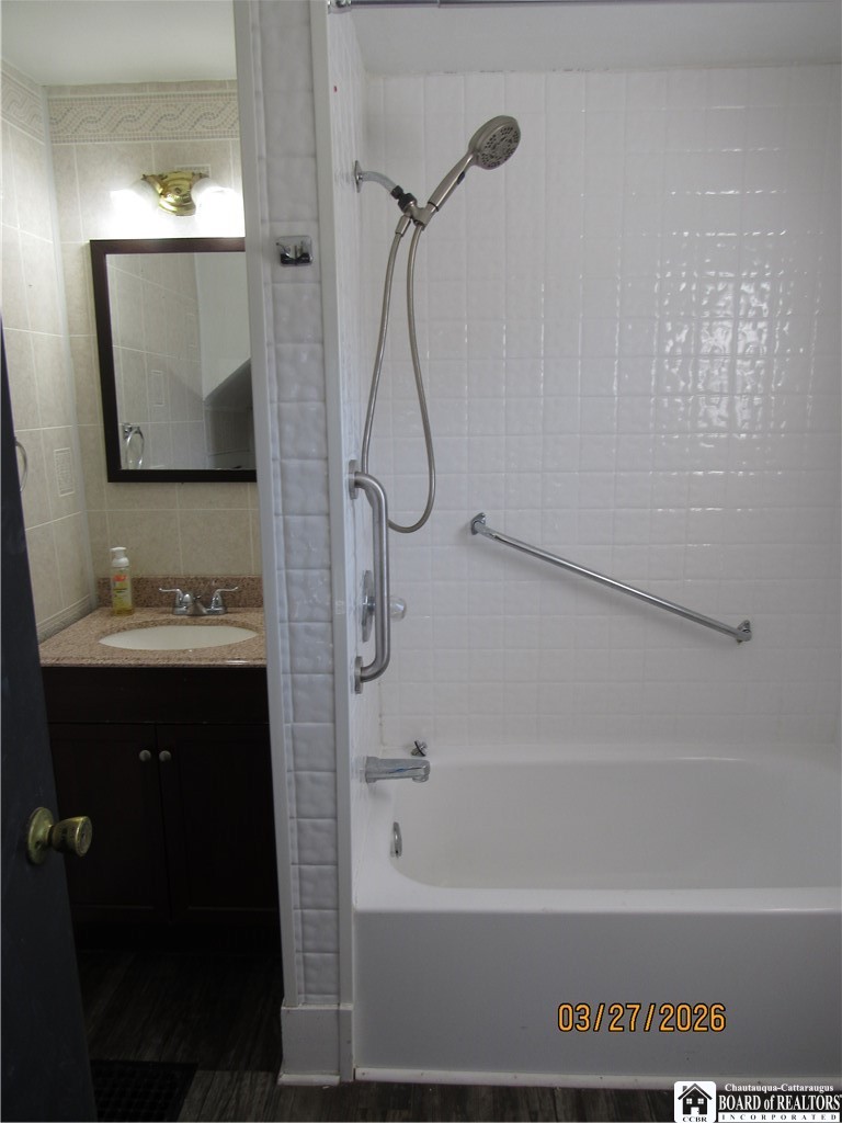 113 South Martin Street Dunkirk, NY 14048 - Photo 11 of 24 Full bath