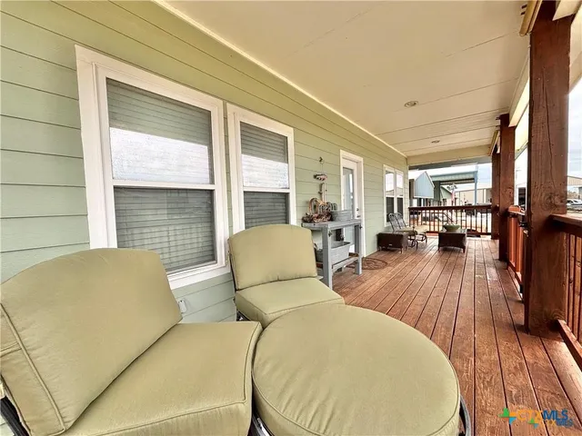 $549,000 | 193 Coastal Oaks Loop, Port O'Connor, TX 77982