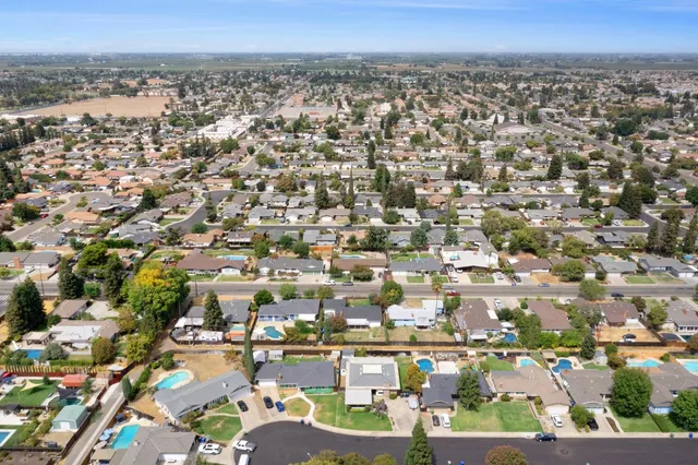 $450,000 | 510 East Minnesota Avenue, Turlock, CA 95382