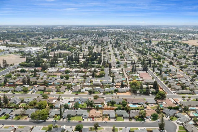 $450,000 | 510 East Minnesota Avenue, Turlock, CA 95382
