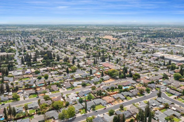 $450,000 | 510 East Minnesota Avenue, Turlock, CA 95382