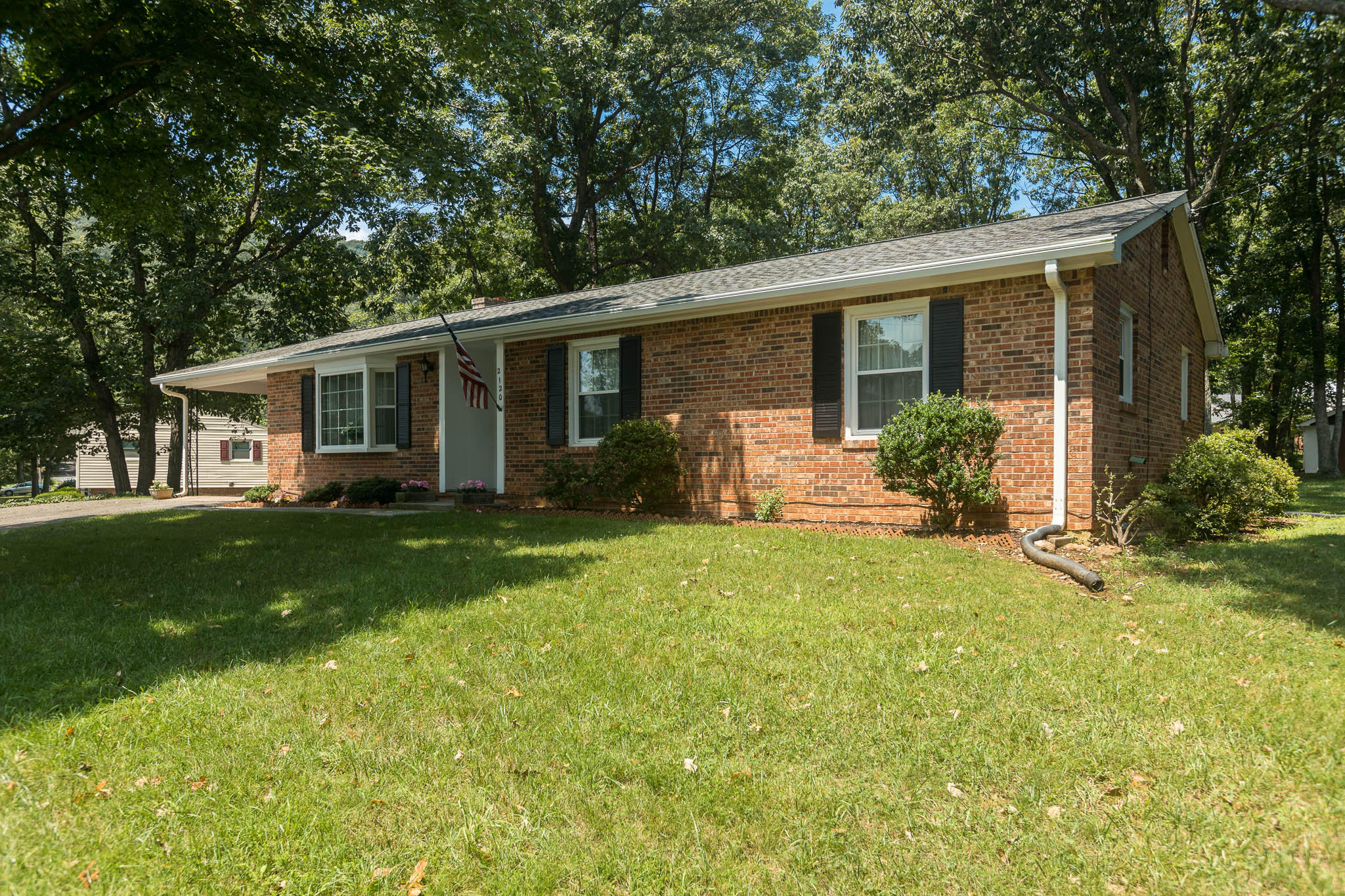 2120 Ruritan Road Roanoke, VA 24012 - Photo 11 of 26 2120-ruritan-11
