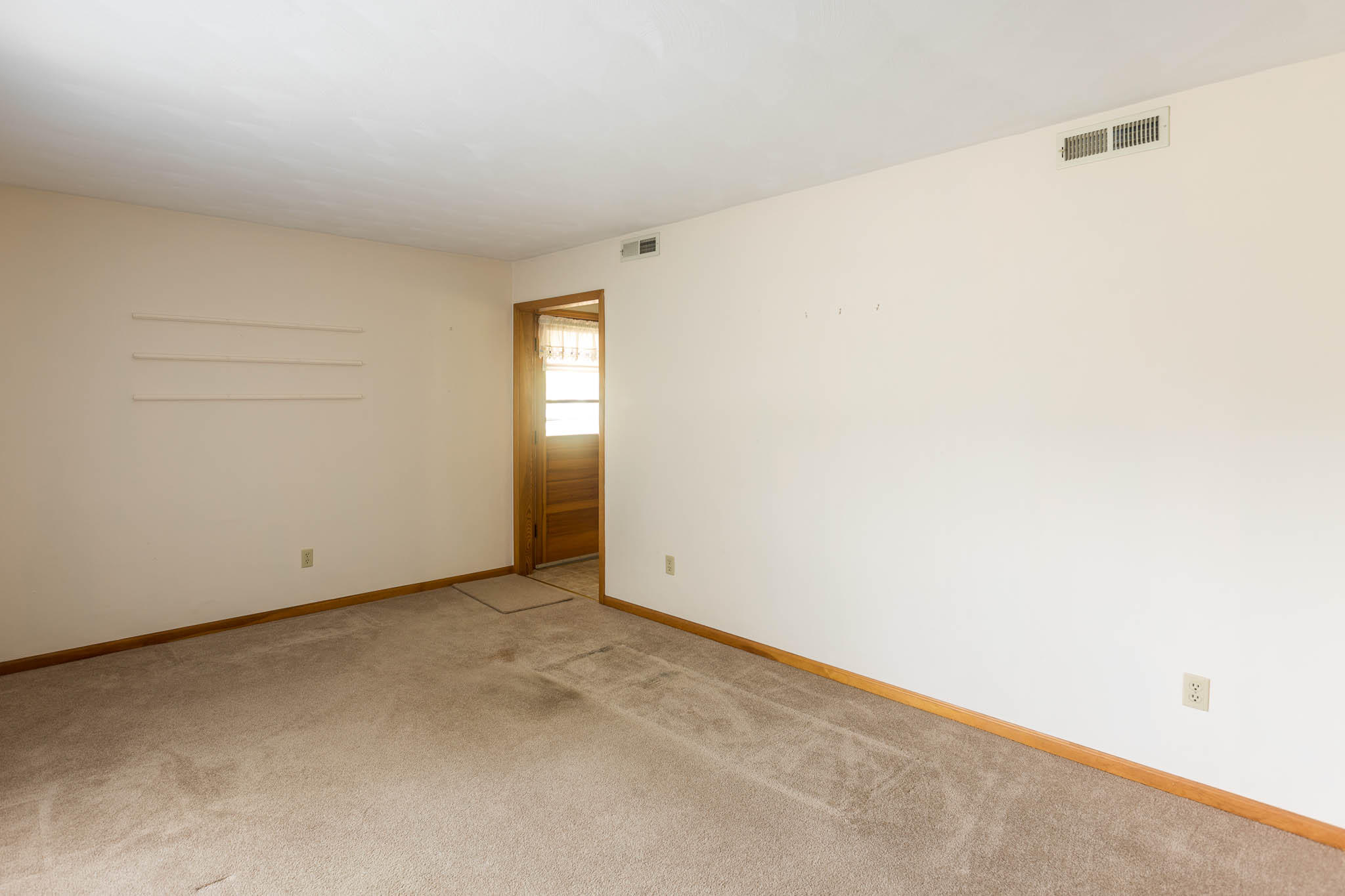 2120 Ruritan Road Roanoke, VA 24012 - Photo 15 of 26 2120-ruritan-15