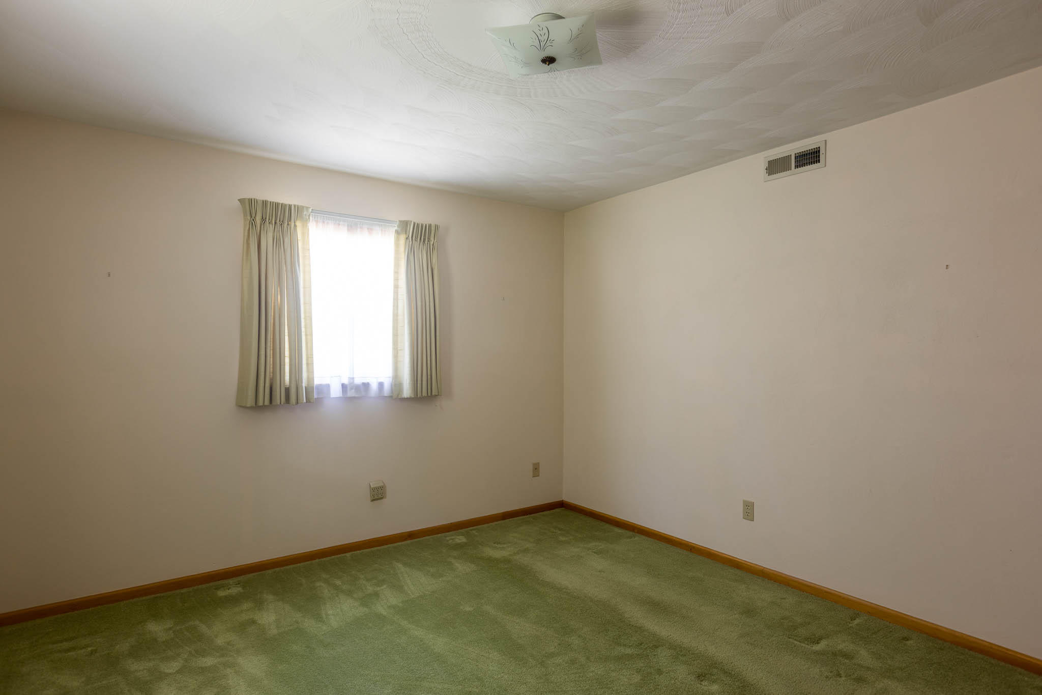 2120 Ruritan Road Roanoke, VA 24012 - Photo 24 of 26 2120-ruritan-24