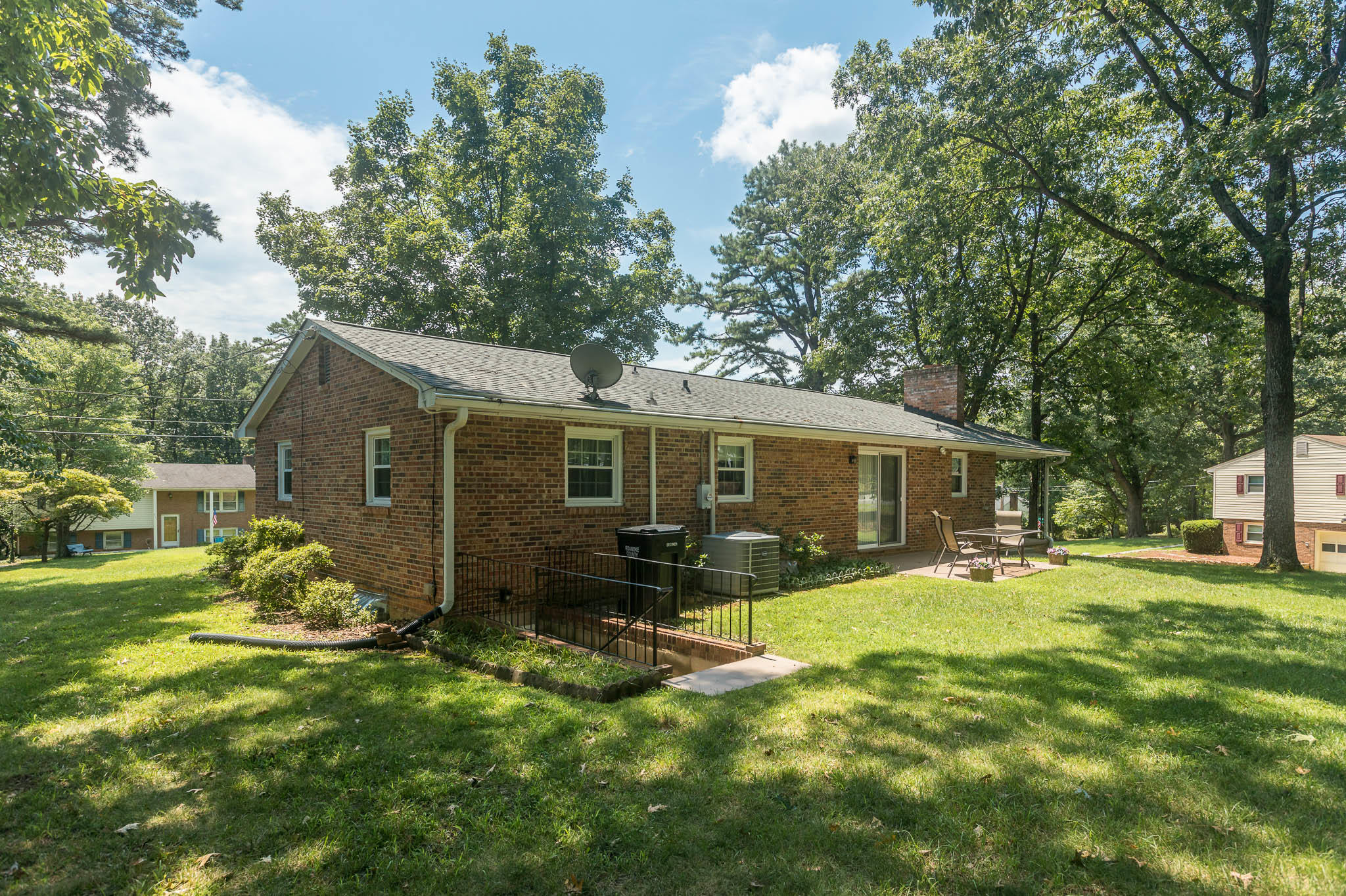 2120 Ruritan Road Roanoke, VA 24012 - Photo 9 of 26 2120-ruritan-9