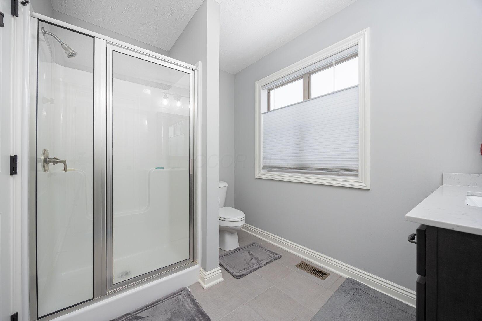 4908 South Section Line Road Delaware, OH 43015 - Photo 50 of 99 Full Bath #3