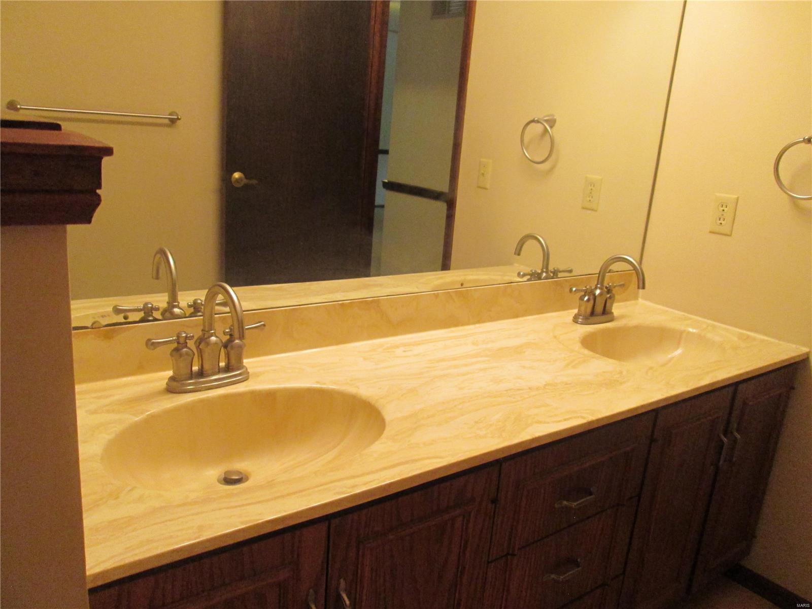 101 Jennifer Court O'Fallon, IL 62269 - Photo 32 of 41