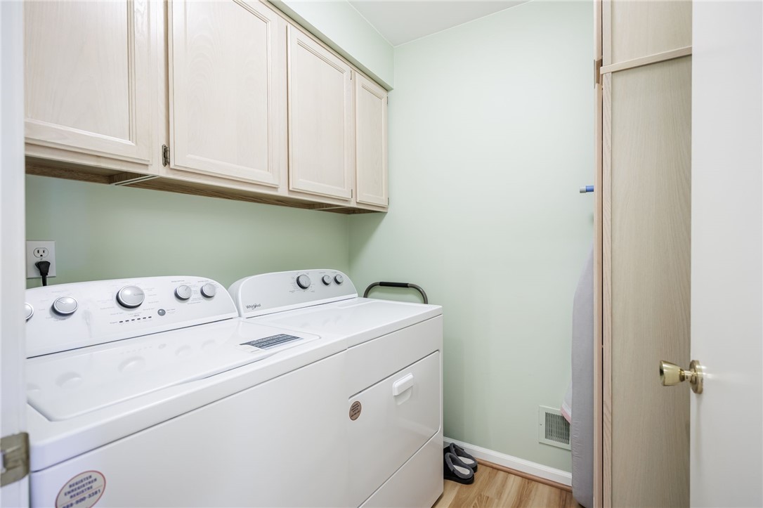 53 Waterview Circle Rochester, NY 14625 - Photo 2 of 41 Laundry off kitchen