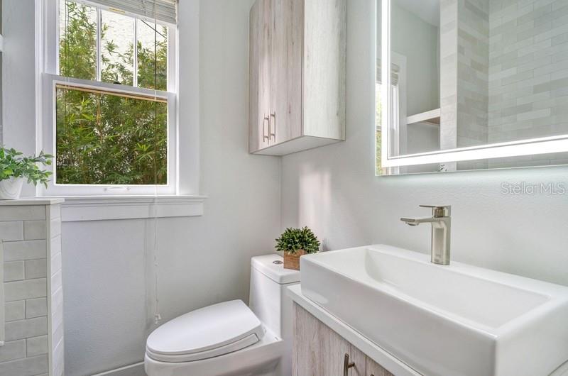 613 East Ridgewood Street, Unit 2 Orlando, FL 32803 - Photo 12 of 28