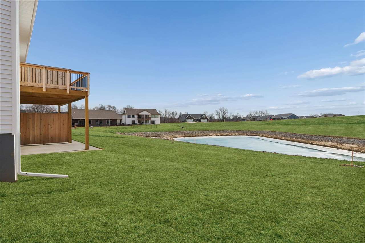 1015 Highland Trail Solon, IA 52333 - Photo 38 of 41 Gallery Image 38