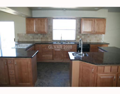 230 West Fairway Road Henderson, NV 89015 - Photo 5 of 12 Kitchen.