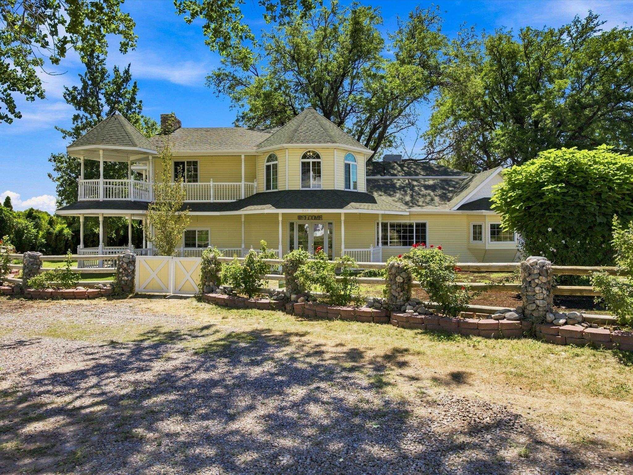 923 23 Road Grand Junction, CO 81505 - Photo 1 of 42 Gallery Image 1