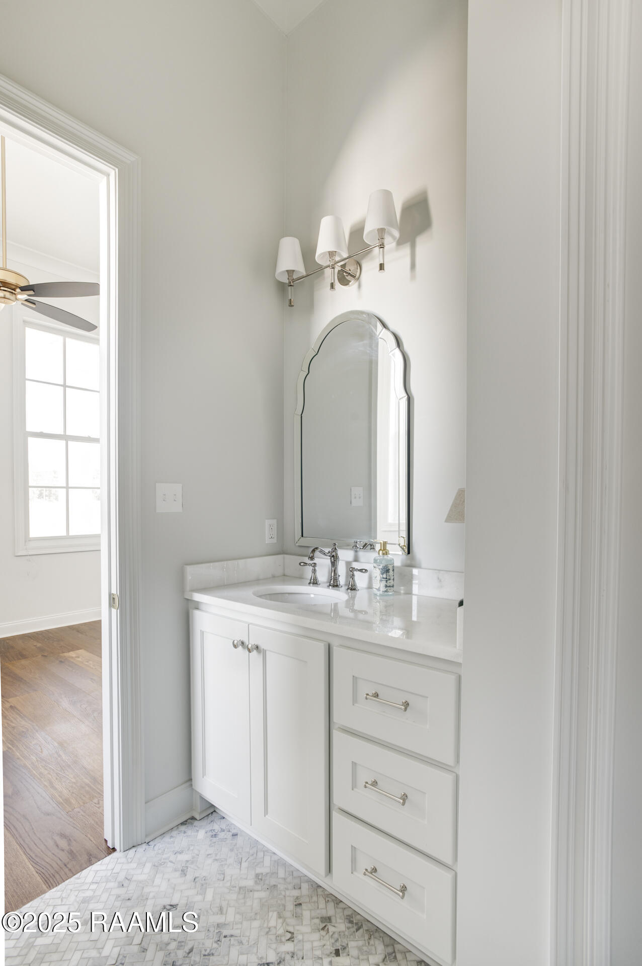 200 Castle Row Lafayette, LA 70506 - Photo 33 of 45 Bathroom 3